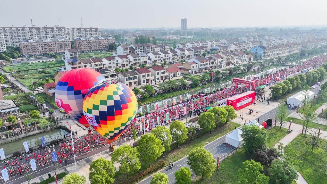 2025潜马鸣枪开跑！赴约龙虾盛宴，共赏最美湿地赛道