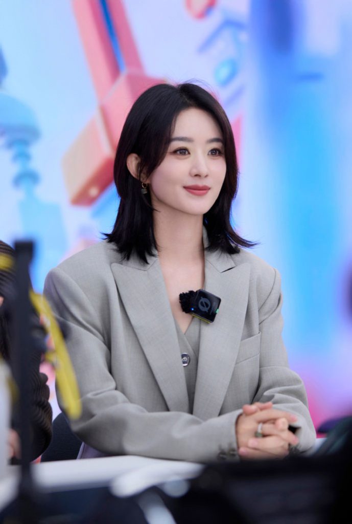 赵丽颖造型师换了