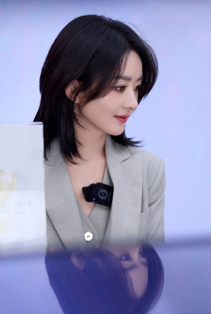 赵丽颖造型师换了
