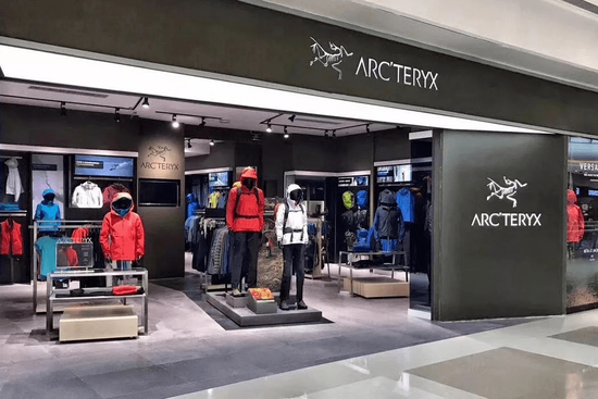 始祖鸟 “炸山秀” 惹众怒，安踏装聋作哑绝非上策